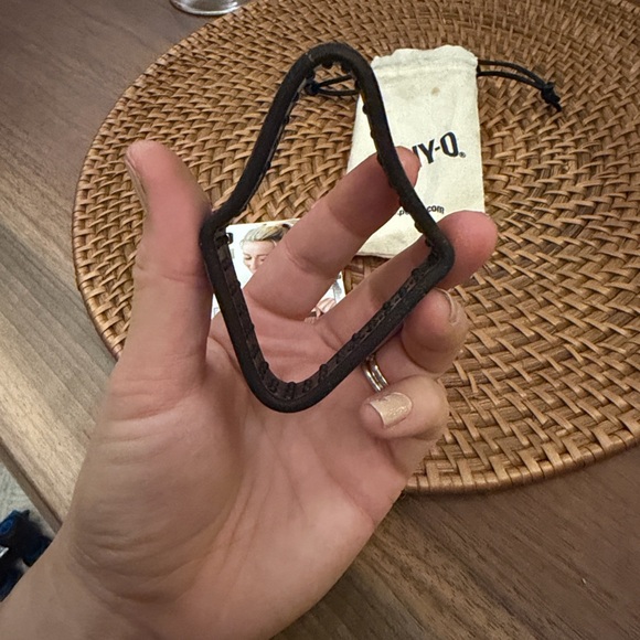 Pony-O Hair hair tie for thick hair - Picture 3 of 4